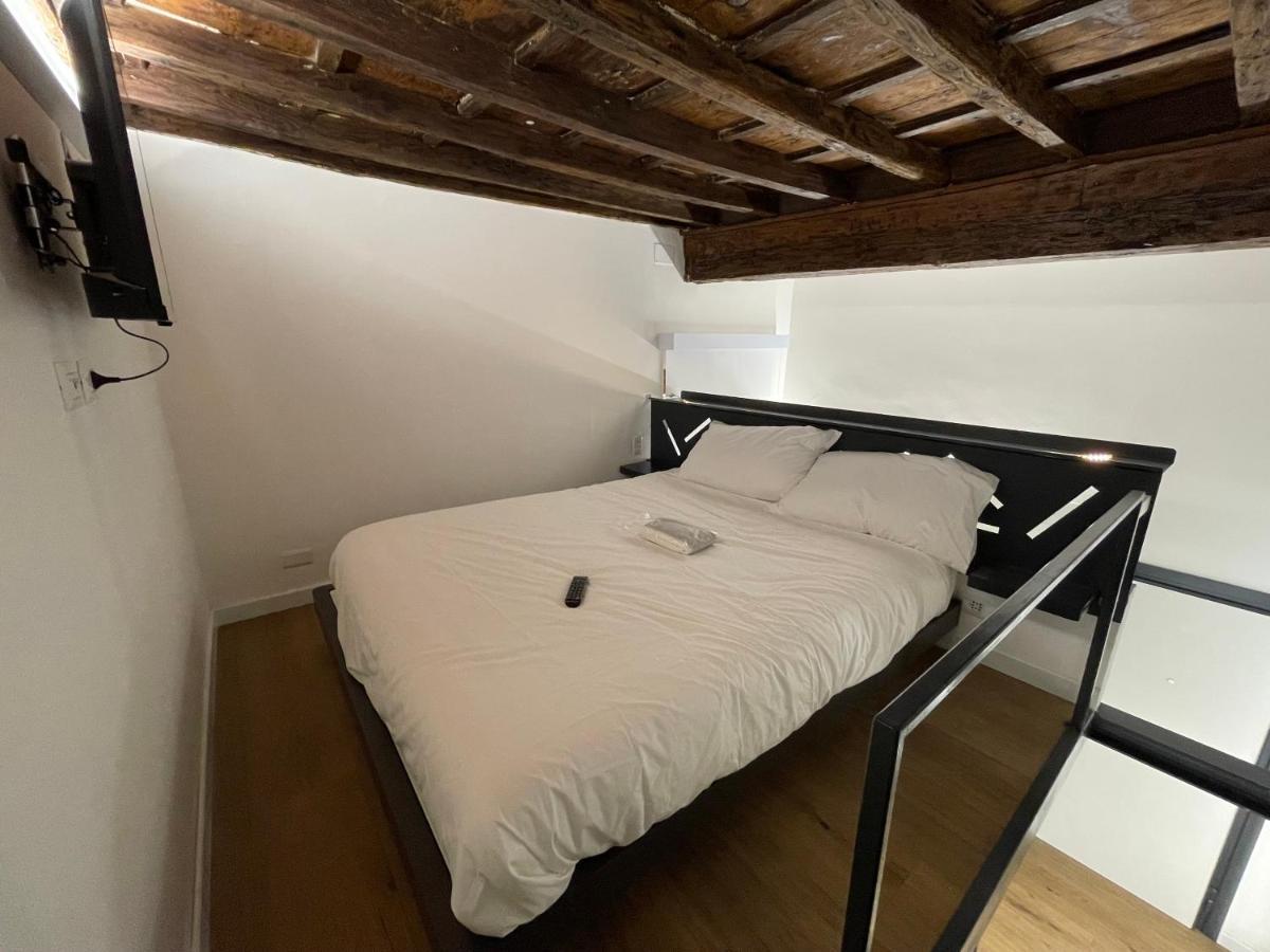 Casa Cappellari Design Studio A Campo De' Fiori โรม ภายนอก รูปภาพ